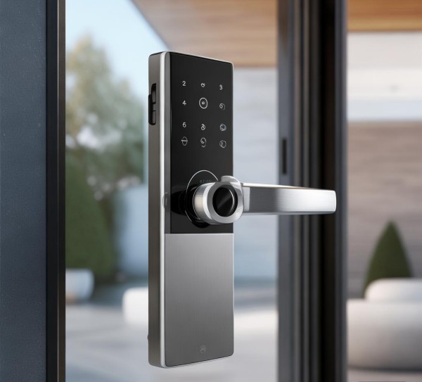 智能门锁与传统门锁的融合，改变未来的生活之光